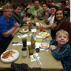 Meet your Posher, Dominic